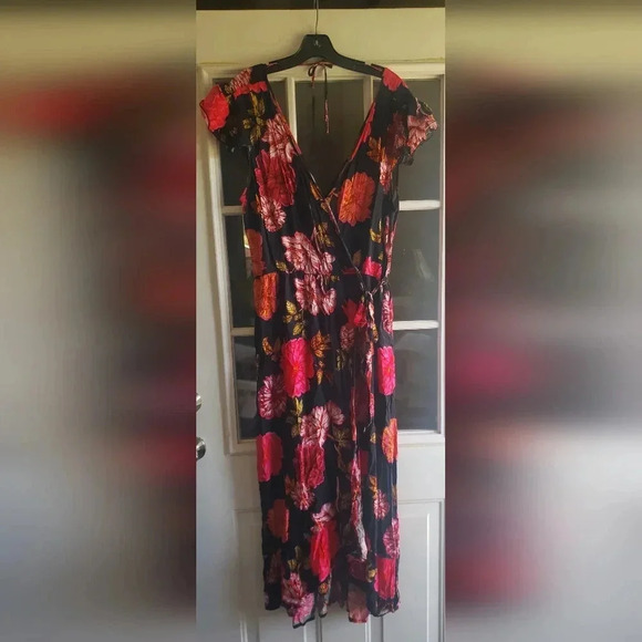 Xhilaration| Hi-Lo Tie-Front Floral Maxi  Dress - Picture 1 of 2